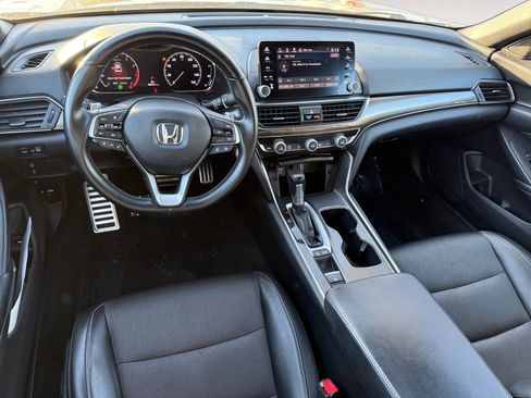 Used 2018 Honda Accord Sport image 15
