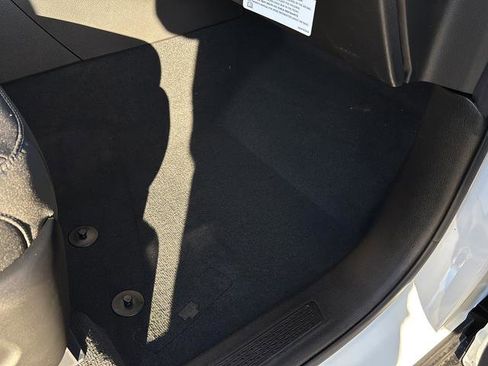 New 2025 Jeep Grand Cherokee L Laredo image 40