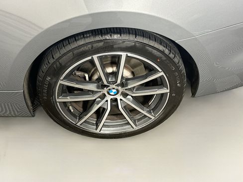 Used 2025 BMW 430i Coupe w/ Premium Package image 11