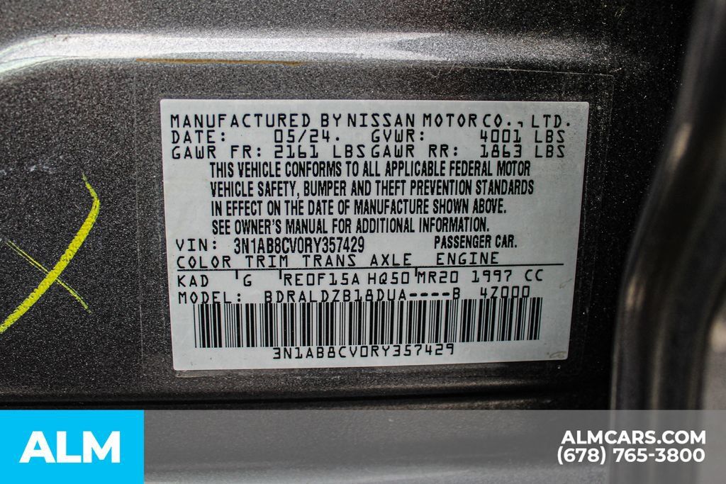Used 2024 Nissan Sentra SV FWD image 39