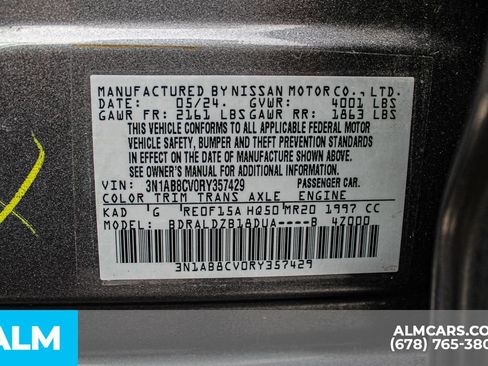 Used 2024 Nissan Sentra SV FWD image 39