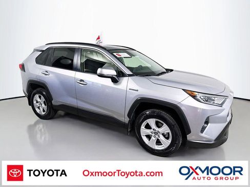 Certified 2019 Toyota RAV4 XLE image 1