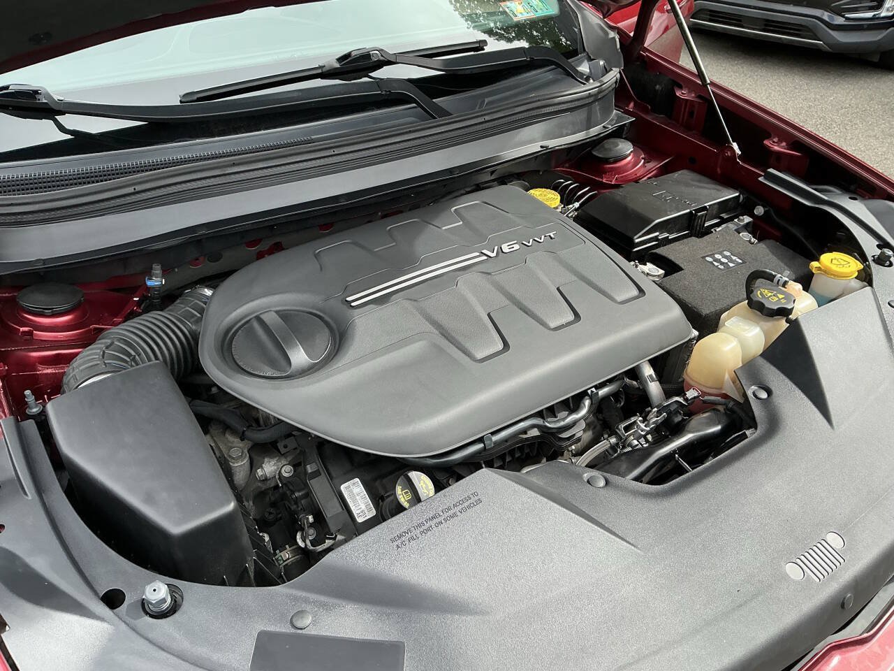 Used 2019 Jeep Cherokee Limited AWD/4WD image 34