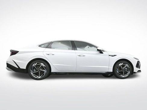 New 2026 Hyundai Sonata SEL FWD image 15