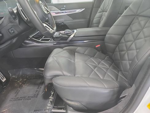 Certified 2023 BMW 740i w/ Parking Assistance Package RWD image 19