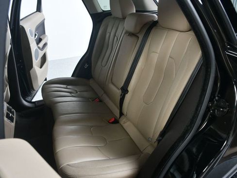 Used 2015 Land Rover Range Rover Evoque Pure Plus image 34