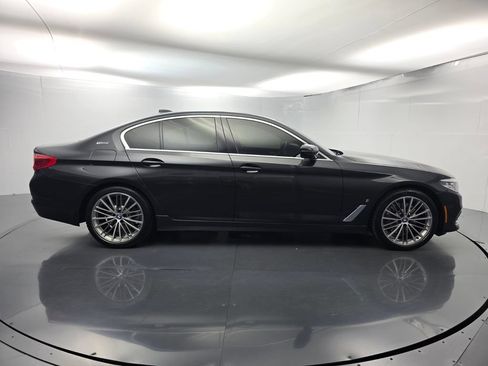 Used 2019 BMW 530e RWD image 3