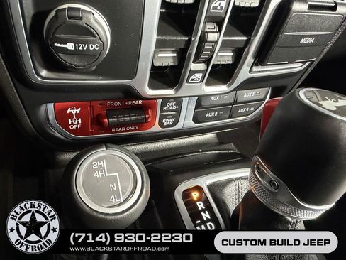 Used 2024 Jeep Wrangler Unlimited Rubicon w/ Capability Package AWD/4WD image 32