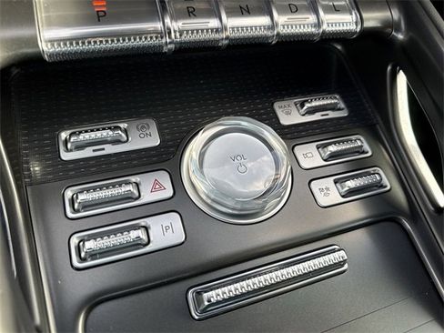 Used 2024 Lincoln Nautilus Reserve w/ Jet Appearance Package (87T) image 21