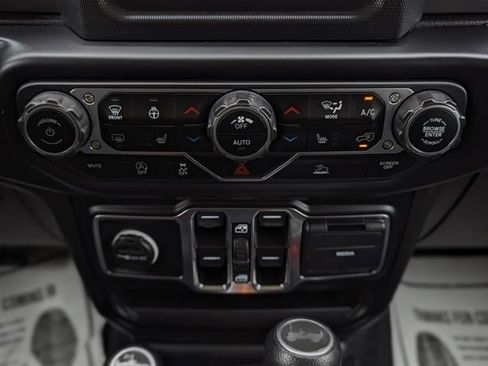 Used 2021 Jeep Wrangler Unlimited Sport AWD/4WD image 41