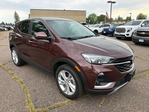 Used 2023 Buick Encore GX Preferred w/ Cold Weather Comfort Package FWD image 3