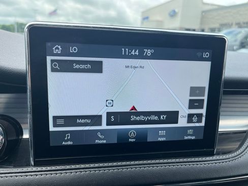 Used 2022 Lincoln Corsair AWD w/ Premium Package image 18