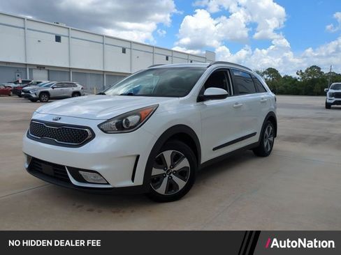 Used 2017 Kia Niro LX FWD image 1
