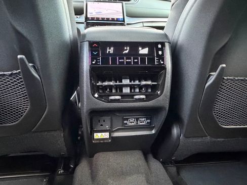 New 2025 Jeep Grand Cherokee L Limited image 26