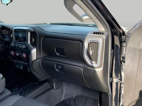 Used 2022 Chevrolet Silverado 1500 LT RWD image 18