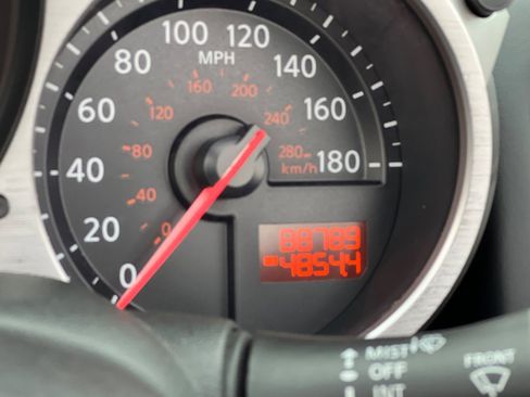 Used 2014 Nissan 370Z Touring image 20