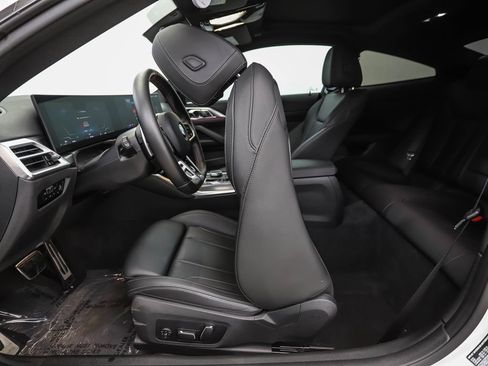 Used 2025 BMW 440i xDrive Coupe w/ Parking Assistance Package AWD/4WD image 21