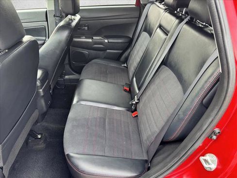 Used 2024 Mitsubishi Outlander Sport AWD image 17
