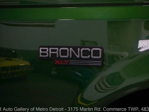 Used 1996 Ford Bronco XLT image 26