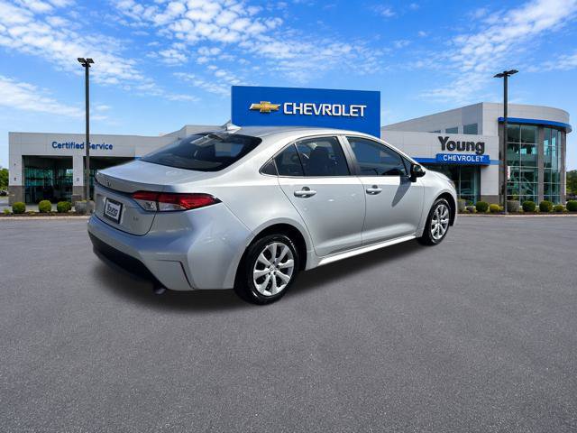 Used 2025 Toyota Corolla LE FWD image 7
