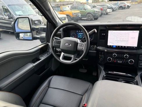 New 2026 Ford F250 Lariat w/ Black Appearance Package image 19