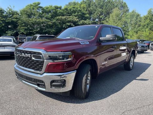 Used 2025 RAM 1500 Big Horn AWD/4WD image 7