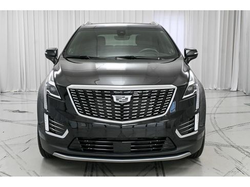 Used 2024 Cadillac XT5 Premium Luxury w/ Technology Package image 3