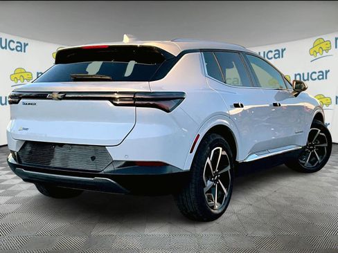 Used 2025 Chevrolet Equinox EV LT image 6