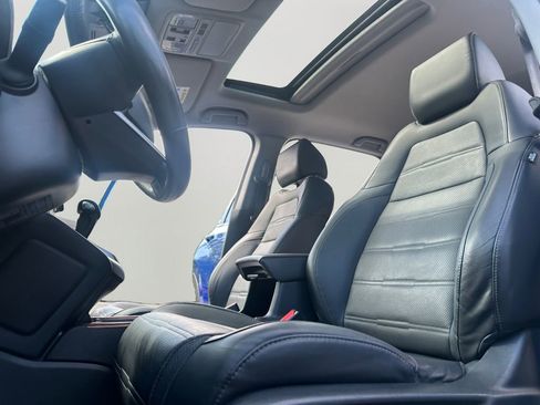 Used 2022 Honda CR-V Touring image 23