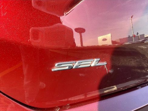 Used 2023 Ford Edge SEL w/ Convenience Package image 30