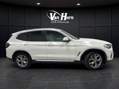 Used 2022 BMW X3 xDrive30i w/ Premium Package 2 (ZPA) AWD/4WD image 8