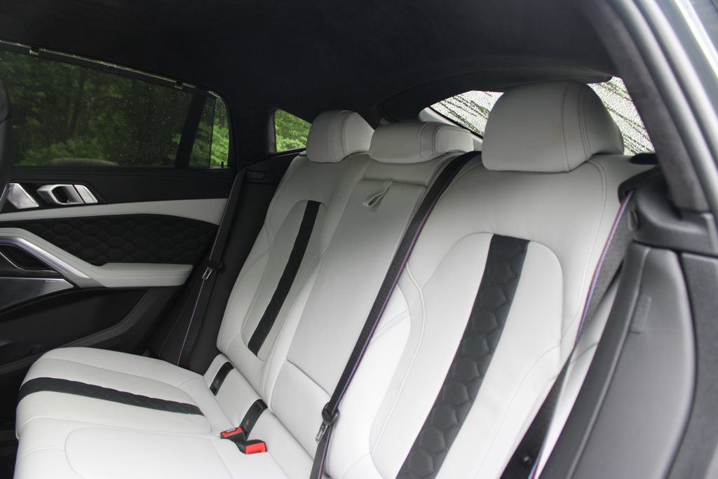 Used 2025 BMW X6 M Competition w/ Executive Package AWD/4WD image 19