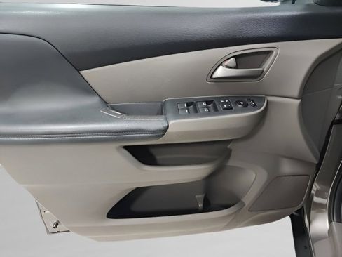Used 2011 Honda Odyssey EX-L image 21