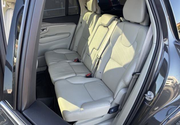 Used 2025 Volvo XC90 T8 Plus w/ Protection Package Premier AWD/4WD image 14