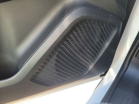 New 2026 Chevrolet Equinox EV LT image 23