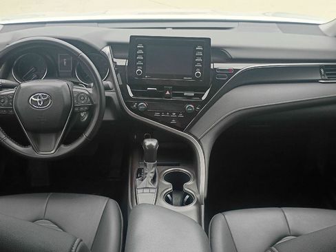 Used 2023 Toyota Camry SE FWD image 15