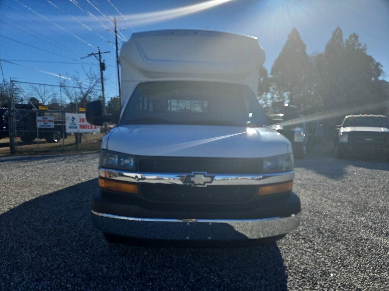 Used 2015 Chevrolet Express 4500 w/ Shuttle Bus Package RWD image 8