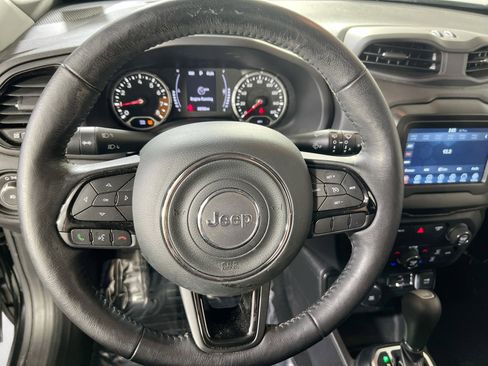 Used 2019 Jeep Renegade Altitude w/ Quick Order Package 2XM image 10