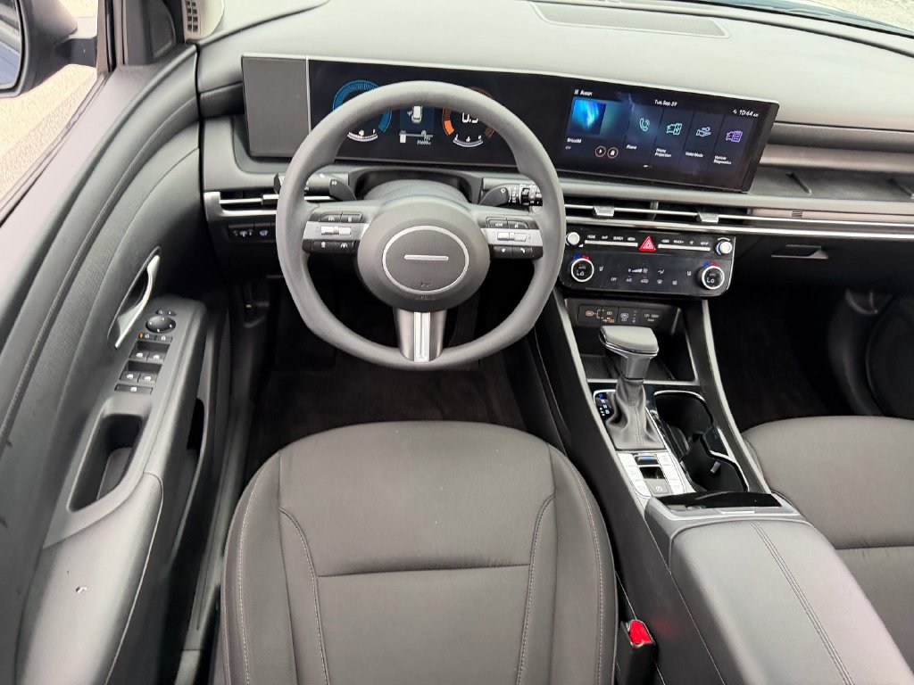 Used 2025 Hyundai Tucson SEL FWD image 13
