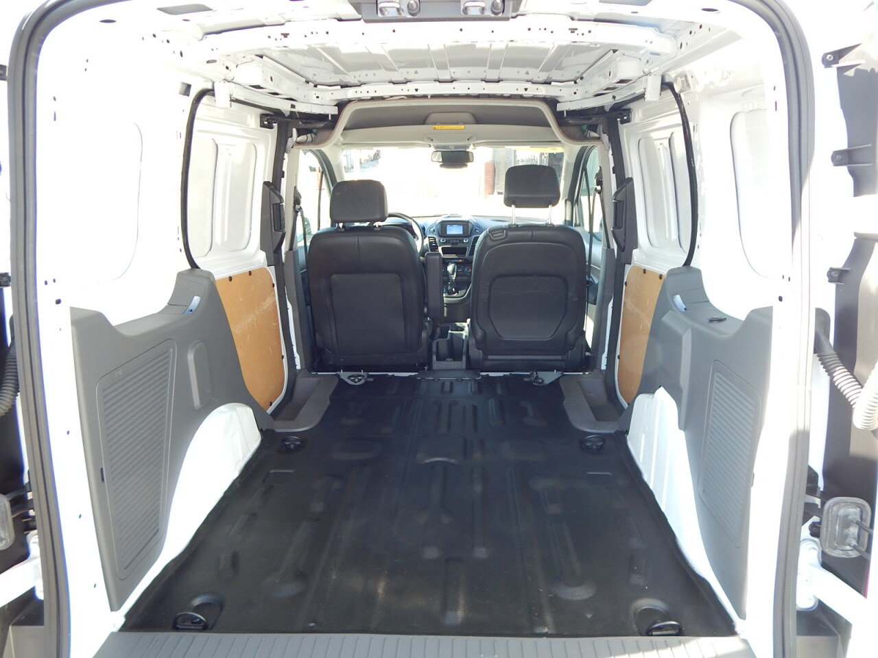 Used 2022 Ford Transit Connect XL FWD image 3