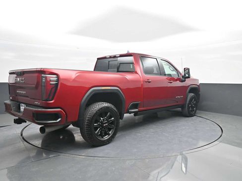 Used 2025 GMC Sierra 2500 AT4 w/ AT4 Premium Plus Package AWD/4WD image 8