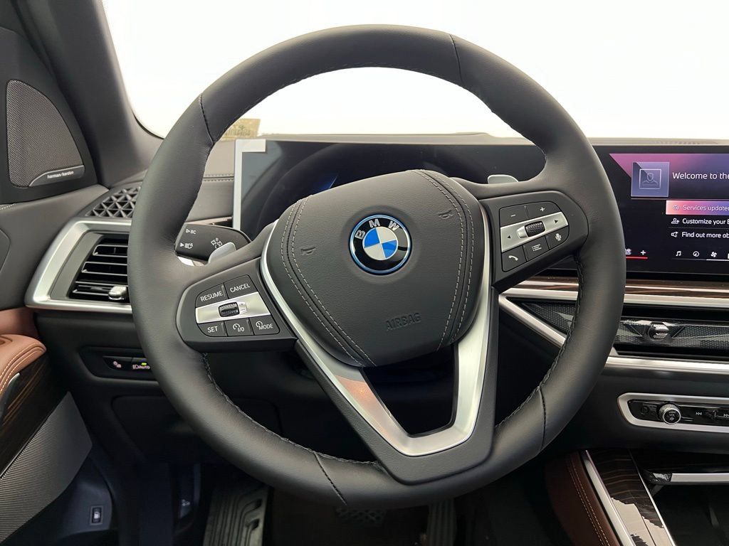 Used 2026 BMW X5 xDrive50e w/ Premium Package AWD/4WD image 17