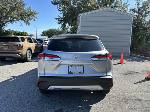 Used 2022 Toyota Corolla Cross L FWD image 5