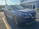 Used 2022 Nissan Rogue S image 2