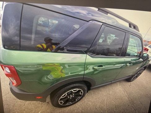 Used 2025 Ford Bronco Sport Outer Banks w/ Outer Banks Tech Package+ image 2