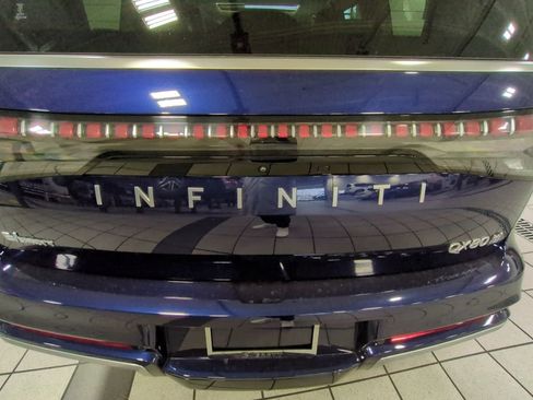 Used 2025 INFINITI QX80 Sensory image 29