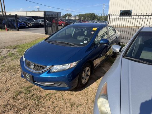 Used 2014 Honda Civic LX image 1