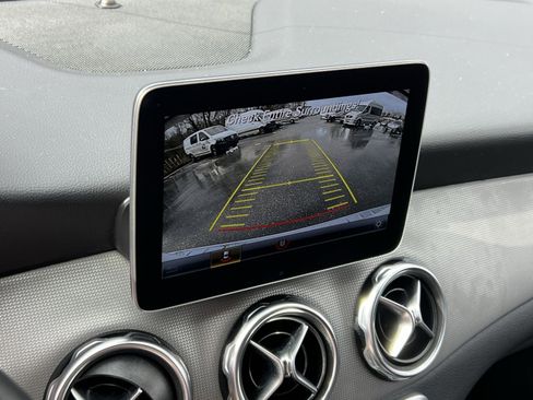 Used 2020 Mercedes-Benz GLA 250 4MATIC image 17