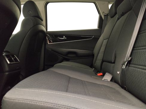 Used 2020 Kia Sorento L FWD image 18