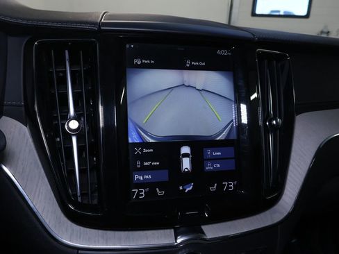 Used 2018 Volvo XC60 T6 Inscription w/ Convenience Package image 32
